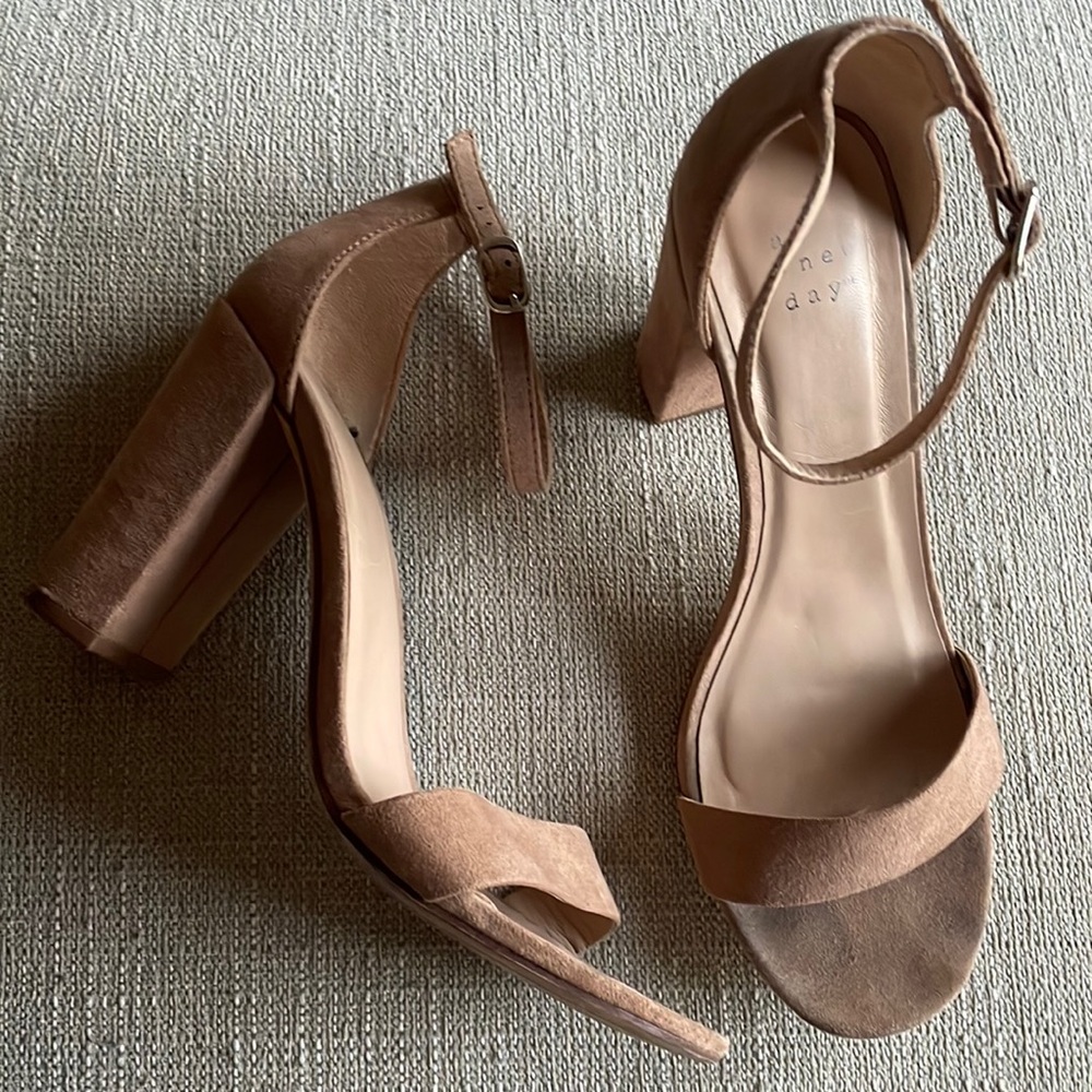 Nude heels